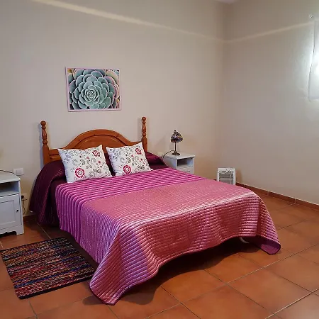 Casa De Piedra Las Herreritas * بوينافيستا ديل نورتي