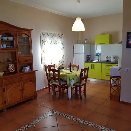 Casa De Piedra Las Herreritas * بوينافيستا ديل نورتي